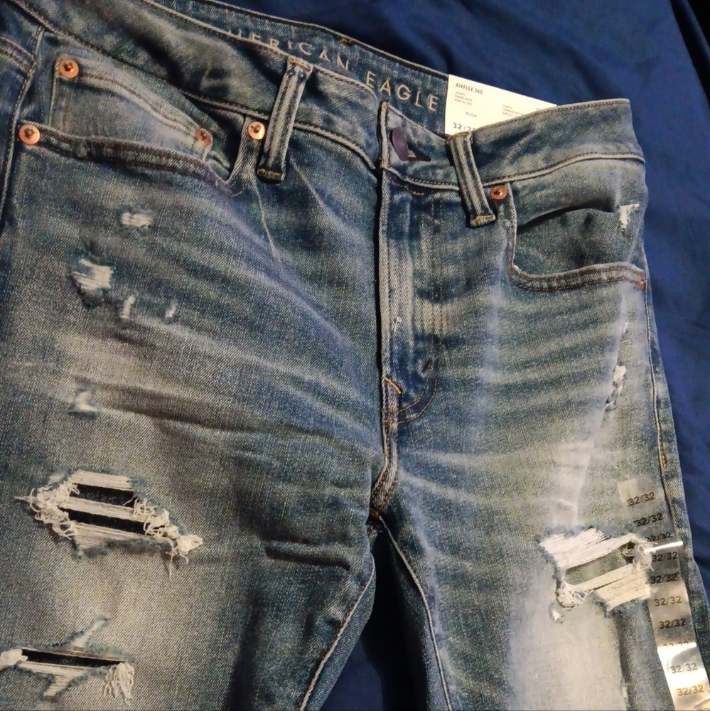 NWT American eagle airflex 360 pre distressed skinny jeans